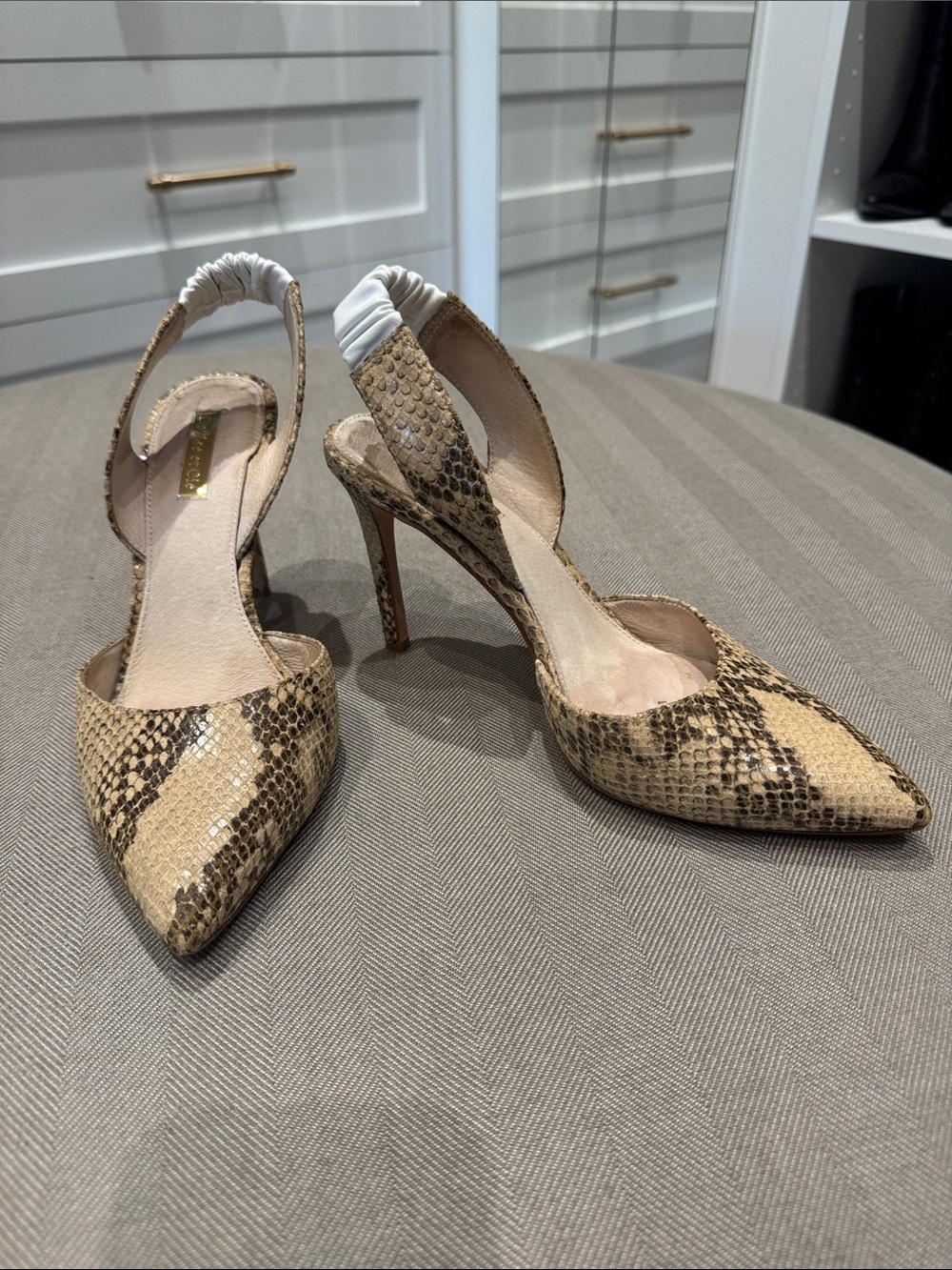 Louise et Cie Beige Snakeskin Pointed Slingback Heels